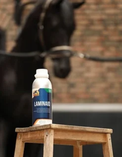 Hoof Care: Cavalor Laminaid 1000ml Bottle -HorseMate Shop Cavalor Laminaid Bottle 1000ml 3
